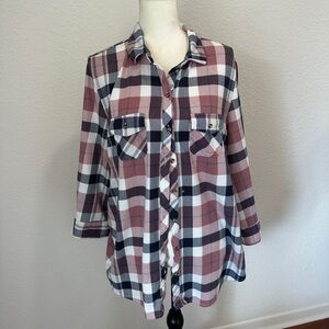 Eden & Olivia Checkered Maternity Shirt